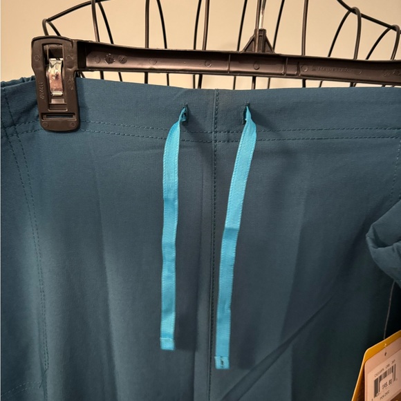 CARHARTT WOMEN'S FORCE Caribbean Blue Cargo Scrub bottoms pants 3X 3XL petite - Picture 2 of 10